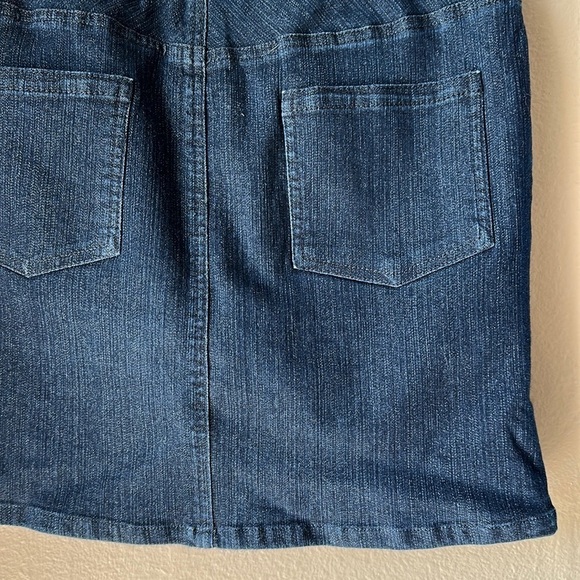 SOFT SURROUNDINGS Denim Petite Pull-on Mini Skirt - Picture 3 of 6